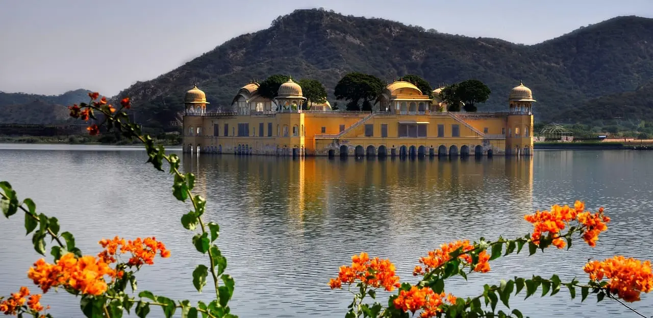 jal mahal jaipur, the floating water fort